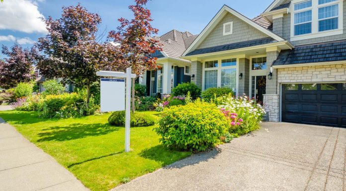 Redfin Suspends iBuying And Open Houses