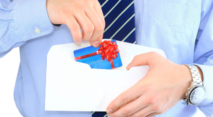 Podcast: Past Client, Centers of Influence Holiday Appreciation Ideas That Work. | Tim and Julie Harris