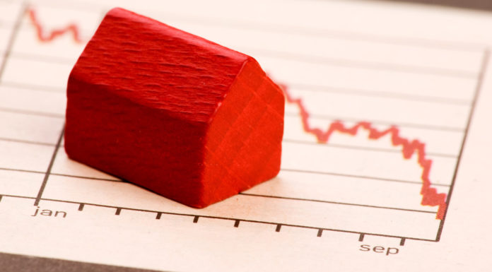 Mortgage Rates AND Mortgage Applications Fall