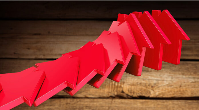 Housing Crash Coming Soon? MORTGAGE MELTDOWN?