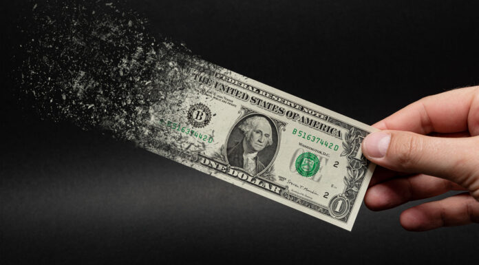 Peter Schiff Interview | 2022 Inflation and Real Estate Predictions