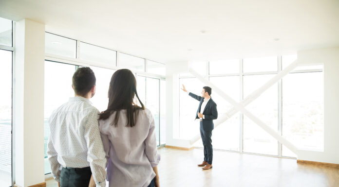 How To Become a Luxury Real Estate Agent