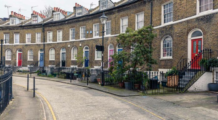 Asking Prices in UK Hit Record Highs for Fourth Consecutive Month