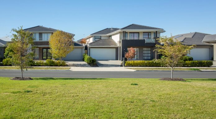 Suburbs Outpace Urban Areas in Home Price Growth